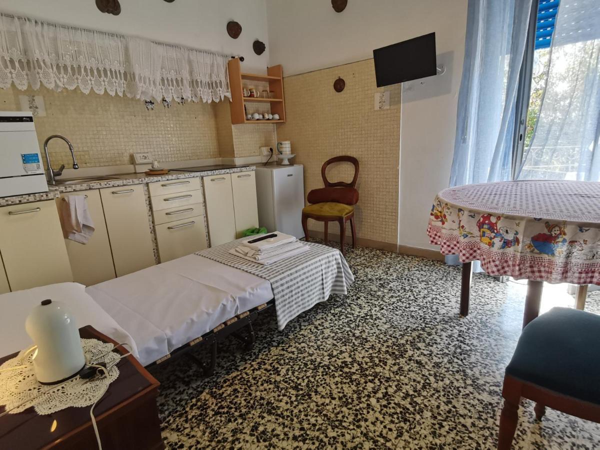 Chez Martha Bed and Breakfast Verona Esterno foto